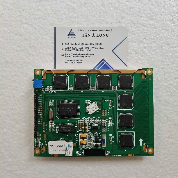 Màn hình công nghiệp 5.7 inch YM320240A-3